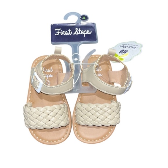 Trade for Pixie ✨ - Picture 4 of 9